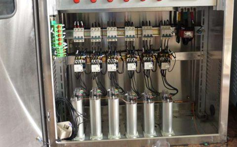 低壓電力電容器爆炸的原因是什么？